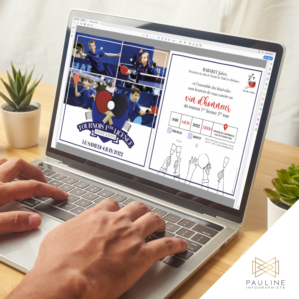 Visuel d'un ordinateur portable affichant une invitation en PDF interactif pour un tournoi de tennis de licence, avec des images de joueurs et des informations détaillées sur l'événement prévu le samedi 4 juin 2022, incluant un message de Julien Habarit, président du Tennis de Table en Horlogerie, et des illustrations de raquettes et de verres à champagne.